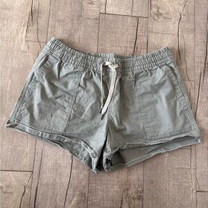 Women's Olive Green Vuori Ripstop Drawstring Casual Shorts